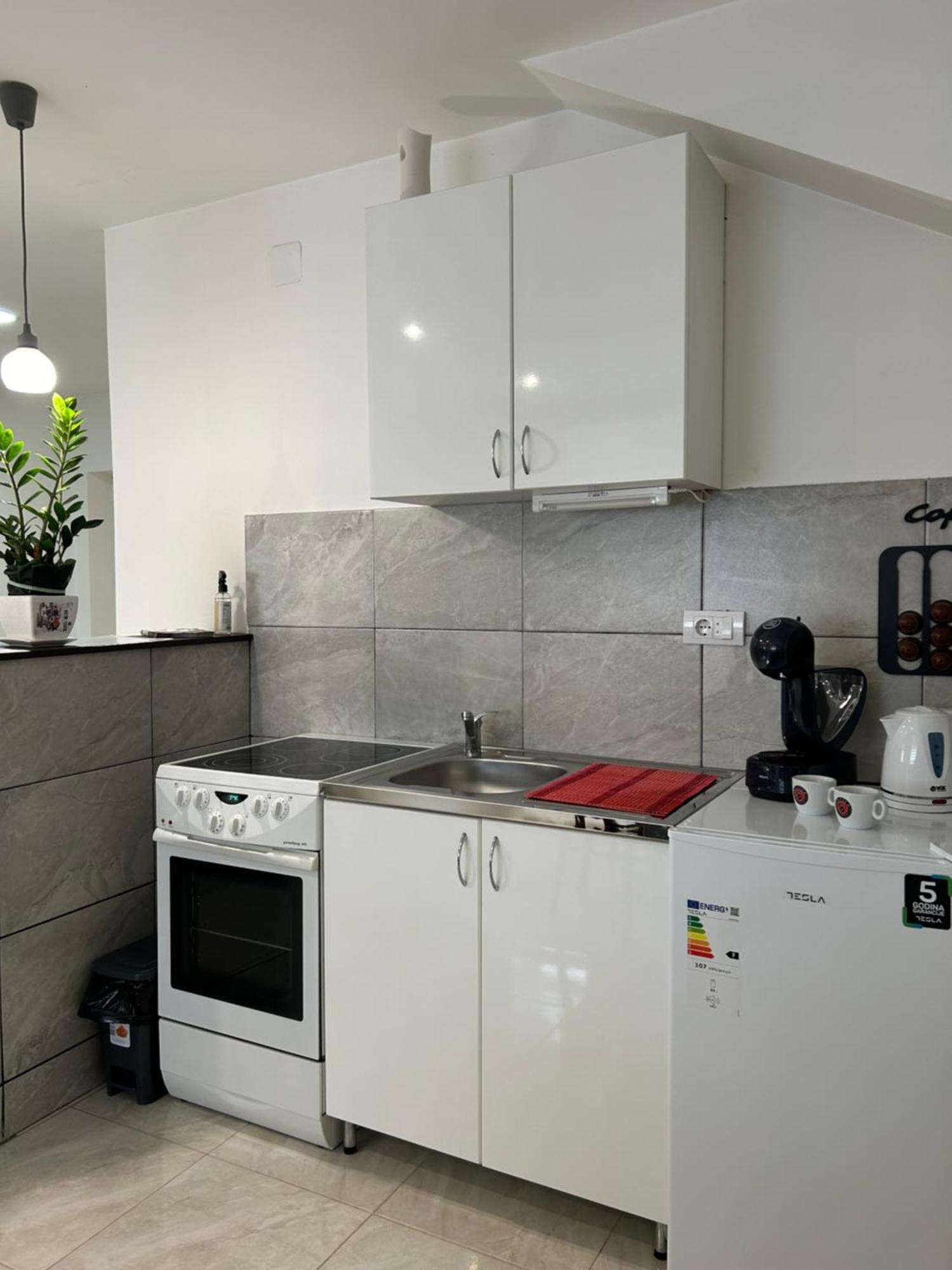 Apartman Diamond Lux Surčin Exteriér fotografie